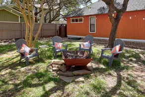 Lake Travis 3BR with Pool, Fire Pit & BBQ - Image 2