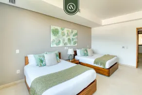 Luxury 4 BR Condo - Amazing Bay View - Pool - Image 5