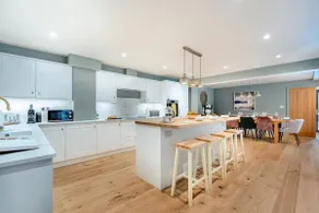 4 Bed in Ewhurst Green oc-w31032 - Image 4