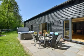 4 Bed in Ewhurst Green oc-w31032 - Image 3