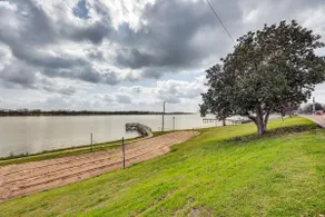 Walk to Lake Chicot: Cottage w/ Yard & Views! - Image 2