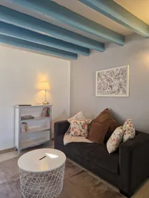 The Blue Loft Duplex - Free Parking - Image 3