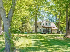 2 House 26 Guest Cayuga Lakefront | Hot Tub/Kayak - Image 4