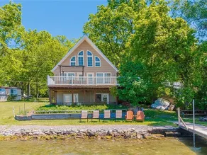 2 House 26 Guest Cayuga Lakefront | Hot Tub/Kayak - Image 3