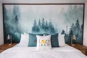 Lazy Duck Inn #30: 2BR 1 min from Yellowstone! - Image 2
