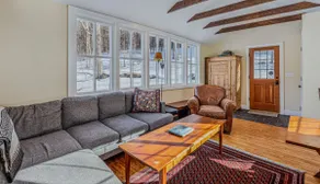 Historic Charm Located On the River - Rustic Chic - Image 5