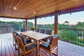 The Manor Family Country Retreat Near the Coast - Image 4