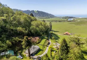 Cozy Redwood Escape, Views, Fire pit, Ocean View - Image 3