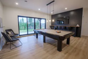 Spa, Pool Table, Lake Access | Chalet Saint-Cerf - Image 2
