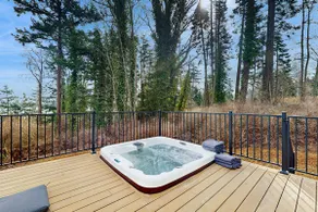 Hot Tub & Mtn Views: Lummi Island Home Near Beach - Image 2