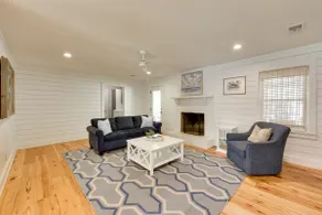 3 Mi to Beach: Coastal Escape in Mount Pleasant - Image 5