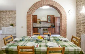 Stunning Home In Cecina - Image 3