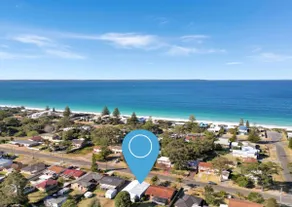 Mar-Lins - Pet Friendly - 2 Mins Walk to Beach - Image 2