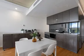 Chic 1-Bed Apartment Near Canberra’s Bustling CBD - Image 4