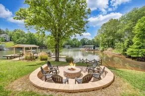 Cape Cottage - Private dock & Fire Pit - Image 2