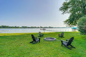 Views, Swimming & Family Fun: Chapman Lake Retreat - Image 2