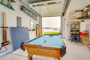Views, Swimming & Family Fun: Chapman Lake Retreat - Image 3
