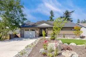 Twin Oaks Retreat by AvantStay - Image 4