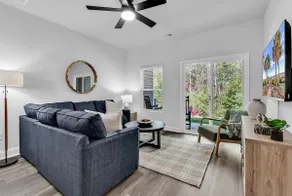 5/10 Mins to Beach/Golf- 3BR with King Bed - Image 2