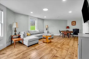 The Octagon - Historic Charm Meets Modern Comfort - Image 5