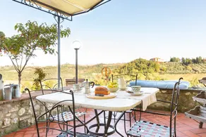 Adults-only apartment with pool in Chianti - Image 5