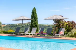 Apartment with Pool in Chianti - Image 3