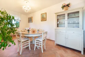 Adults-only apartment with pool in Chianti - Image 4