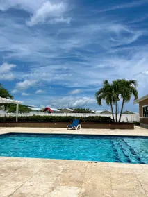 Sunny-Shore Hideaway - Image 3