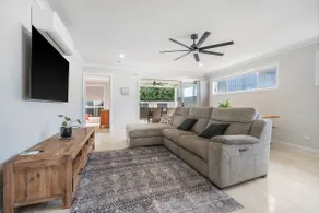 Manor Lane Retreat - Image 3