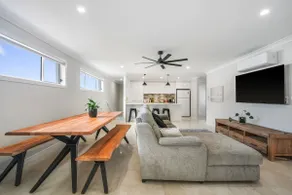 Manor Lane Retreat - Image 5
