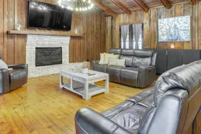 Smart TV + Spacious Yard: Peaceful Pope Retreat - Image 3