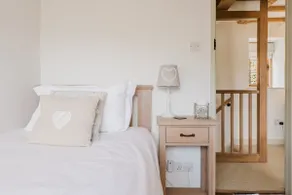 Sweetheart Cottage-Cosy 2BD in Cotswolds - Image 4