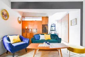 Creative 70s-Inspired Stay Center Parking - Image 4