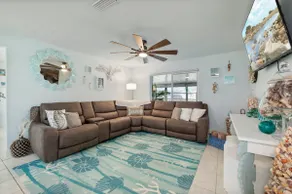 Coral Cove Relax w/ Private Pool 10 Mins to Beach - Image 4