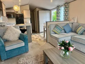 Caravan in Holcot - Sleeps 6 - Maximum 6 people - Maximum 4 adults per booking -Pet Friendly - Image 3