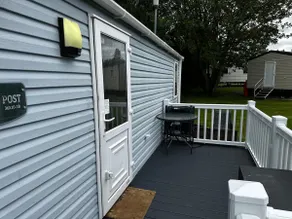 Tranquil Caravan Retreat by the Seaside PortSeton - Image 5