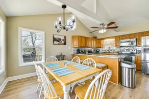 Water-view Deck: Home on Dale Hollow Lake - Image 3