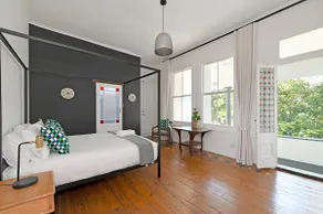 Three Bedroom Home Tranquil and Elegant - Image 3