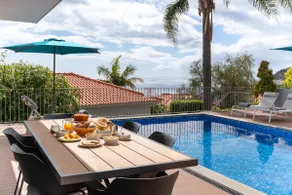 Tropical Villa by an island apart - Image 5