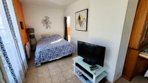 Laurence's Home - Image 2