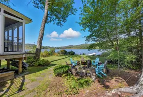 Waterfront Cottage Retreat By Evergreen Home - Image 5