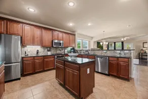 Greyhawk Retreat | Cozy Getaway Near Frisco - Image 5