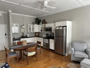 Luxury 2 bed apt in Northport! Walk to everything - Image 3
