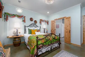 Boho Buffalo: Luxe Texas Hideaway in The Gap - Image 5