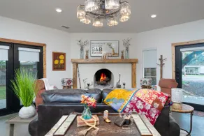 Boho Buffalo: Luxe Texas Hideaway in The Gap - Image 2