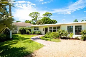 Gorgeous private Pool-Walk to Stunning Beach! os - Image 4