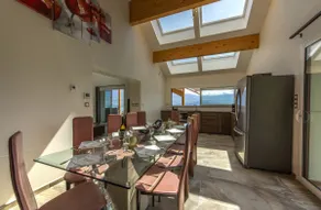 Villa l'or bleu Duplex: 4 bedrooms, 180° Lake View, - Image 2