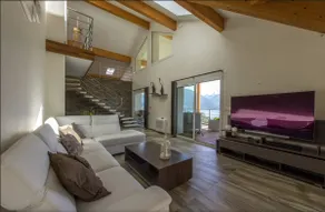 Villa l'or bleu Duplex: 4 bedrooms, 180° Lake View, - Image 3