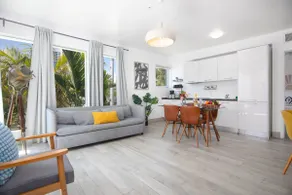 Stylish 1BR Suite near Lincoln Rd - Image 5