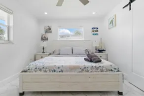 Sleeps 10 | Hot Tub • Pet-Friendly Beach - Image 5